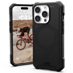 UAG Essential Armor MagSafe für das iPhone 15 Pro - Schwarz