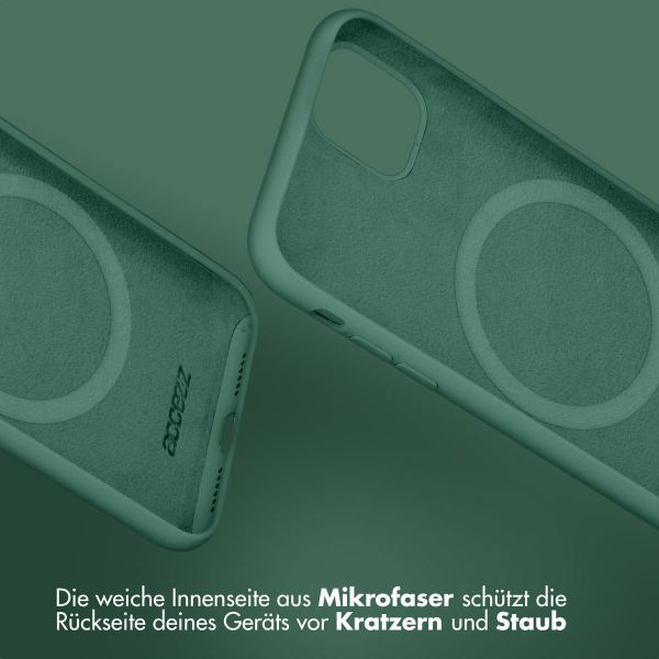 Accezz Liquid Silikoncase mit MagSafe für das Apple iPhone 16 Pro Max - Dunkelgrün