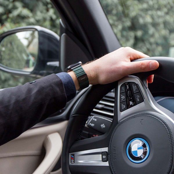 imoshion Magnetlederarmband für Apple Watch Series 1 t/m 9 / SE (38/40/41 mm) | Series 10 / 11 (42 mm) - Grün