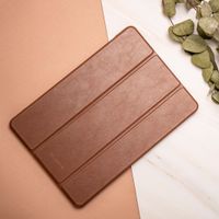 Selencia Nuria Trifold Klapphülle aus veganem Leder Samsung Galaxy Tab A7 - Braun