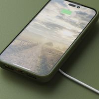 Njorð Collections Wildleder Comfort+ Case für das iPhone 14 Pro Max - Olive