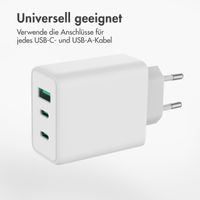 imoshion 4-in-1 MagSafe Powerbank + Accezz Auto-Handyhalter MagSafe + Accezz USB-C auf USB-C Kabel + Accezz Ultra-Schnell-Wandladegerät - Starterkit für das iPhone 15 Serie / iPhone 16 Serie