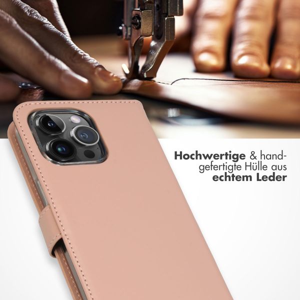 Selencia Echtleder Klapphülle für das iPhone 15 Pro Max - Dusty Pink