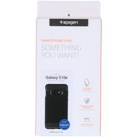 Spigen Rugged Armor Case Schwarz für das Samsung Galaxy S10e