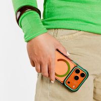 Selencia Gradient MagSafe Back Cover Apple iPhone 16 - Grün / Braun