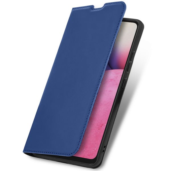 imoshion Slim Folio Klapphülle für das Samsung Galaxy A33 - Dunkelblau