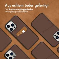 Accezz Premium Leather Card Slot Back Cover für das iPhone 14 Pro Max - Braun