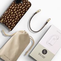 Selencia Nova Echtleder Backcover mit Kartenhalter Apple iPhone 17 - Fawn Chic