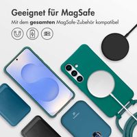 imoshion Color Backcover mit abnehmbarem Handykette und MagSafe Samsung Galaxy S24 / S25 - Dunkelgrün