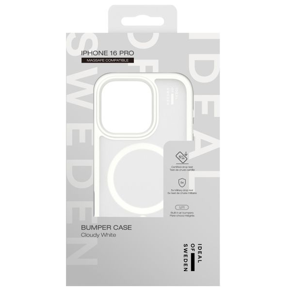 iDeal of Sweden Bumper Case MagSafe für das iPhone 16 Pro - Cloudy White