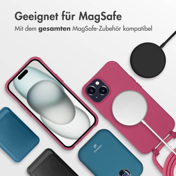imoshion Color Backcover mit abnehmbarem Handykette und MagSafe Apple iPhone 15 - Raspberry