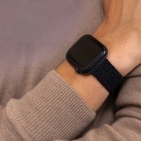 imoshion Gewebtes Nylonarmband für das Apple Watch Series 1 bis 9 / SE (38/40/41 mm) | Series 10 / 11 (42 mm) - Dunkelgrau