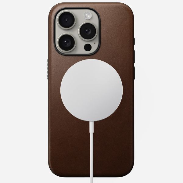 Nomad Modern Leather Case für das iPhone 15 Pro - Braun