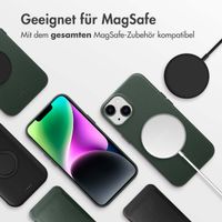 Accezz MagSafe Leather Backcover für das iPhone 14 - Cedar Green