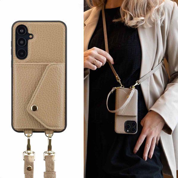 Selencia Sera Kordel-Hulle mit Kartenhalter-Umschlag für das Samsung Galaxy A55 - Beige