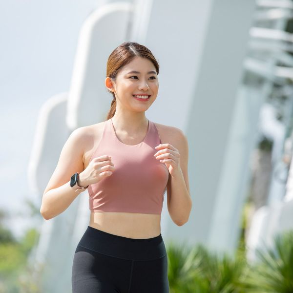 Uniq Linus AiroSoft™ Silikonarmband für das  Apple Watch Series 1 t/m 9 / SE (38/40/41 mm) | Series 10 / 11 (42 mm) - Rose Pink