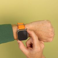 imoshion Nylon Alpine Armband für das  Apple Watch Series 1 t/m 11 / SE / Ultra (44/45/46/49 mm) - Orange