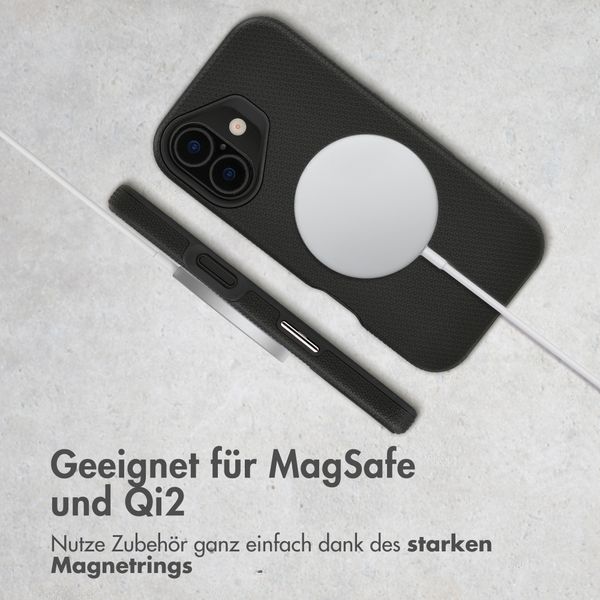 Accezz Tough Back Cover mit MagSafe Apple iPhone 17 - Schwarz