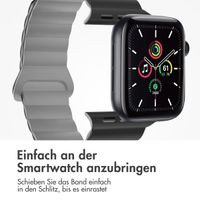 imoshion Magnetisches Silikonarmband für das  Apple Watch Series 1 t/m 11 / SE / Ultra (44/45/46/49 mm) - Schwarz / Grau