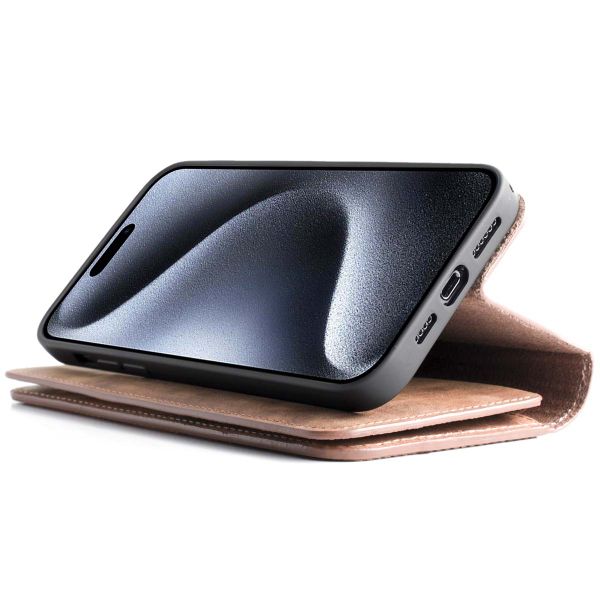 Wachikopa Multi Wallet Bookcase für das iPhone 15 Pro - Camel