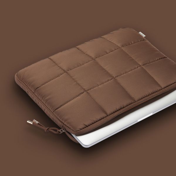 Selencia Puffy Laptop Hülle 13-14 Zoll - Laptop Sleeve - Mocha Brown
