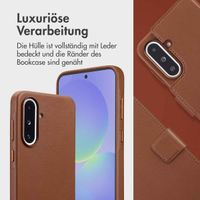 Accezz 2-in-1 Klapphülle aus Leder mit MagSafe Samsung Galaxy A36 / A56 - Kaffeebraun