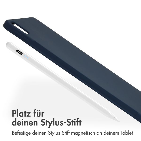 Accezz Liquid Silicone Back Cover mit Stifthalter für das iPad Air 13 Zoll (2024) M2 - Dunkelblau