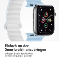 imoshion Magnetisches Silikonarmband für das  Apple Watch Series 1 t/m 11 / SE / Ultra (44/45/46/49 mm) - Blauw & Wit / Blue & White