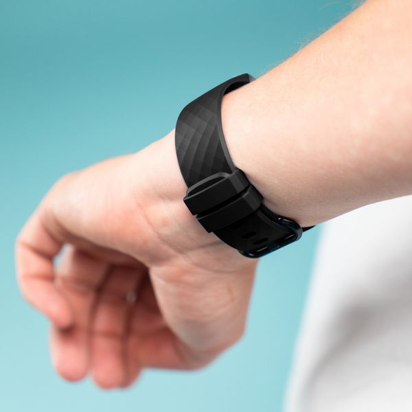 imoshion Silikonband für das  Fitbit Charge 3 / 4 - Schwarz