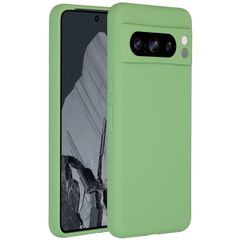 Accezz Liquid Silikoncase für das Google Pixel 8 Pro - Grün