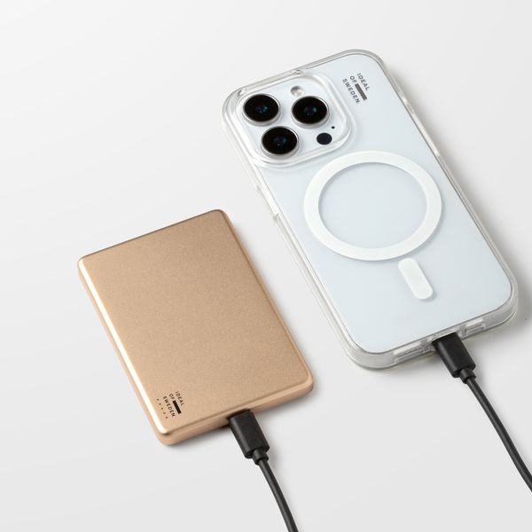 iDeal of Sweden Slim MagSafe Powerbank 5.000 mAh - Kabellose Powerbank - Gold