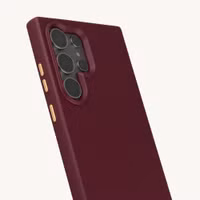 Selencia Rivièra Backcover mit MagSafe mit abnehmbaren Haken Samsung Galaxy S24 Ultra - Bold Burgundy