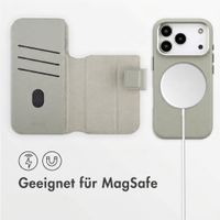 Accezz 2-in-1 Klapphülle aus Leder mit MagSafe Apple iPhone 18 Pro Max / 17 Pro Max - Light Grey