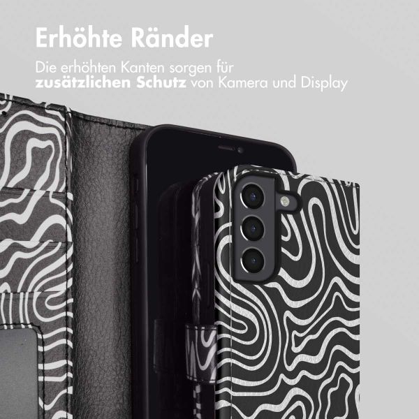 imoshion Design Klapphülle für das Samsung Galaxy S21 FE - Black And White