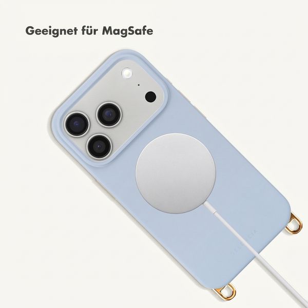 Selencia Rivièra Backcover mit MagSafe mit abnehmbaren Haken Apple iPhone 17 Pro Max - Powder Blue