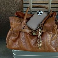 Holdit Wavy Case Apple iPhone 12 (Pro) - Mocha Brown