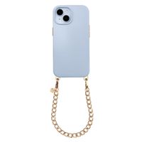 Selencia Rivièra MagSafe Backcover mit abnehmbaren Haken für das Apple iPhone 14 / 13 - Powder Blue + Bold Chain Handykette - Gold