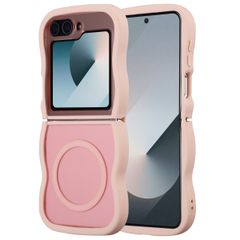 Selencia Wavy Backcover mit MagSafe Samsung Galaxy Z Flip 6 - Soft Pink