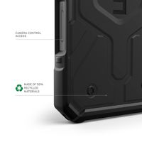 UAG Pathfinder Case MagSafe für das iPhone 16 - Black