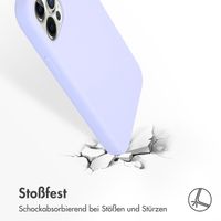 Accezz Liquid Silikoncase Apple iPhone 12 (Pro) - Violett