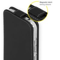 Accezz Flip Case für das Samsung Galaxy S21 FE - Schwarz