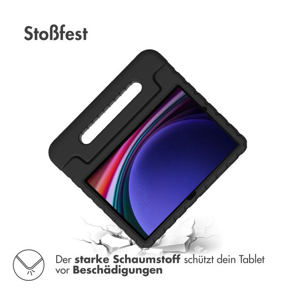 imoshion Schutzhülle mit Handgriff kindersicher für das Samsung Galaxy Tab S9 11.0 Zoll / Tab S9 FE 10.9 Zoll - Schwarz