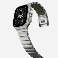 Nomad Stratos Armband für Apple Watch | 44/45/46/49 mm - Forest Green / Natural Titanium