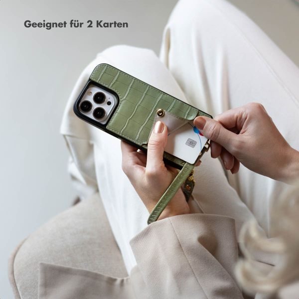 Selencia Nova Croco HandyHülle mit Kordel und Kartenhalter Apple iPhone 16 - Sage Green