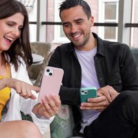 Accezz Liquid Silikoncase mit MagSafe für das Apple iPhone 16 Pro Max - Dunkelgrün