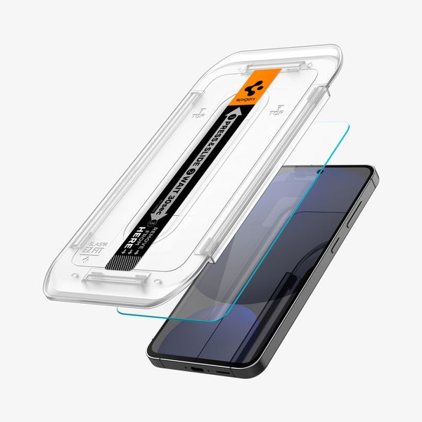 Spigen GLAStR Fit Displayschutzfolie 2er-Pack + Applicator Samsung Galaxy S24 FE / A37 / A56