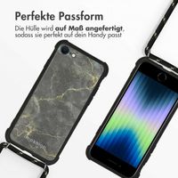 imoshion Design Hülle mit Band für das iPhone SE (2022 / 2020) / 8 / 7 - Black Marble