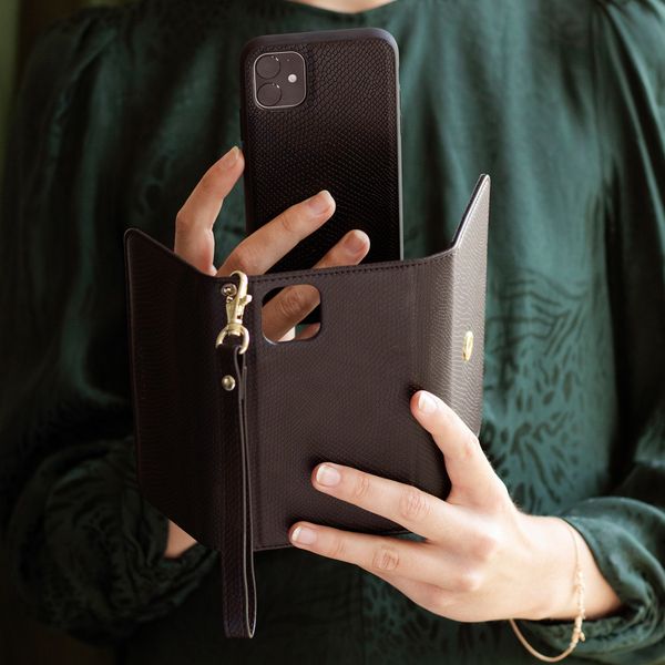 Selencia Clutch Klapphülle mit herausnehmbarem Backcover iPhone 12 (Pro)