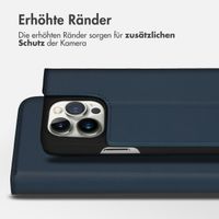 Accezz Premium Leather Slim Klapphülle für das iPhone 14 Pro - Dunkelblau