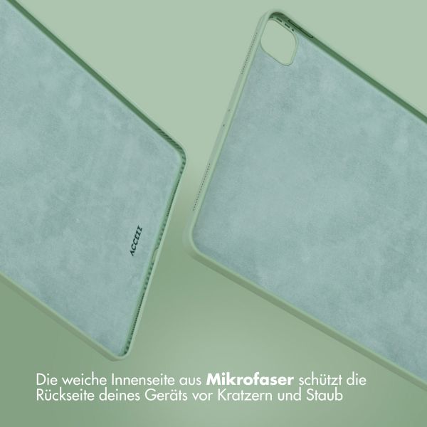 Accezz Liquid Silicone Back Cover mit Stifthalter Apple iPad Pro 12.9 (2022) / Pro 12.9 (2021) / Pro 12.9 (2020) - Hellgrün